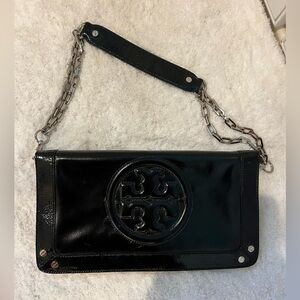 Tory Burch REVA bombe Clutch